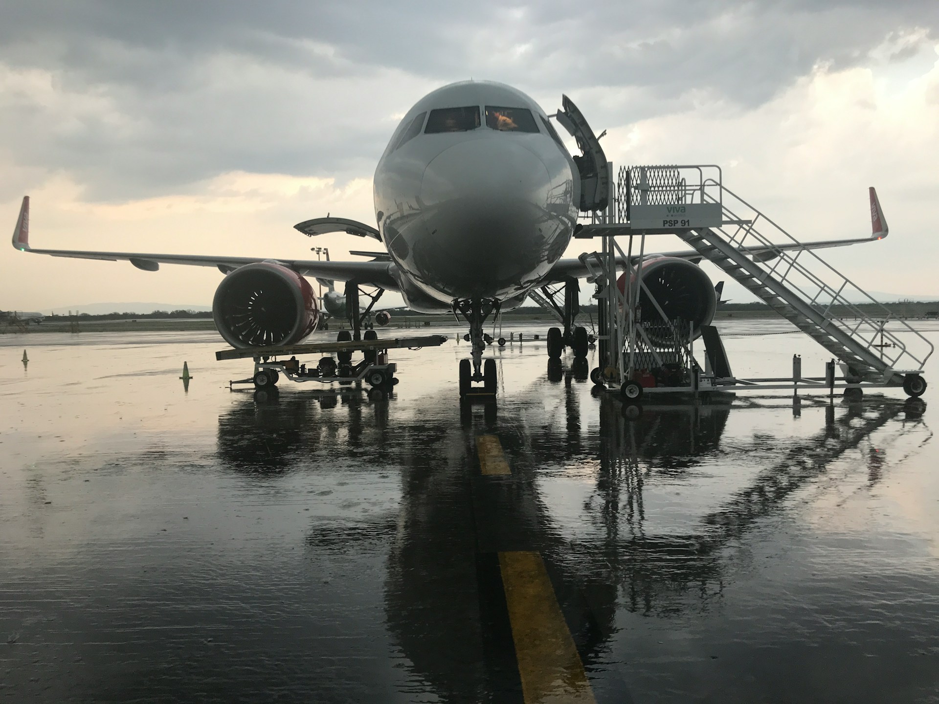 Taxiing aircraft